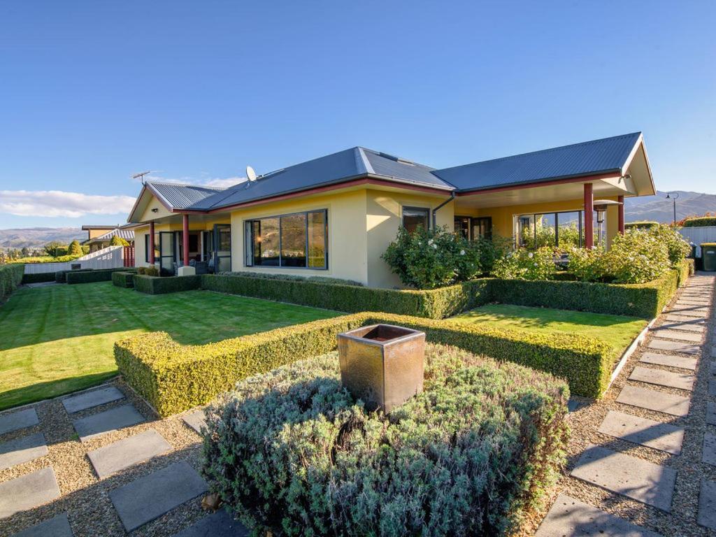 Kawarau Bay View - Cromwell Holiday Home Экстерьер фото